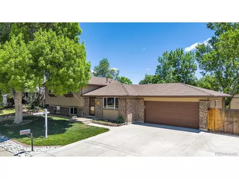 8272 Ammons Cir, Arvada, CO 80005