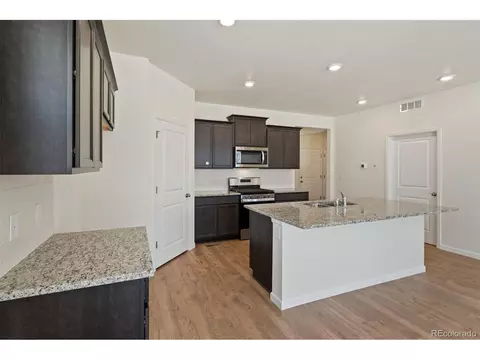 196 Racer St, Bennett, CO 80102 photo 11