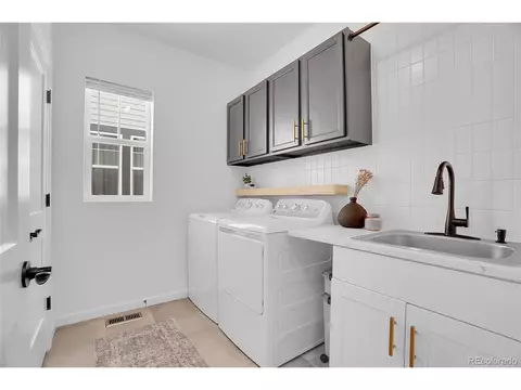 27888 E 7th Ave, Aurora, CO 80018 photo 11