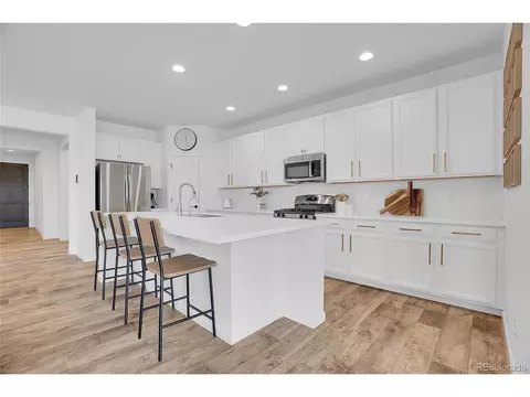 27888 E 7th Ave, Aurora, CO 80018