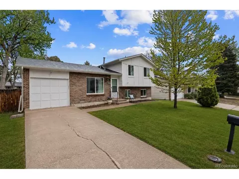 8821 W Stanford Ave, Littleton, CO 80123