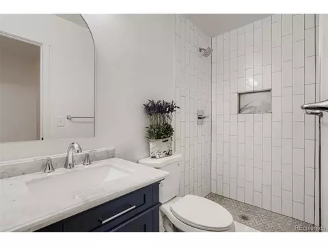 Bath - 9276 E Mansfield Ave, Denver, CO 80237 photo 2 of 3