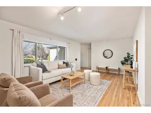 5520 E Bails Dr, Denver, CO 80222 photo 5