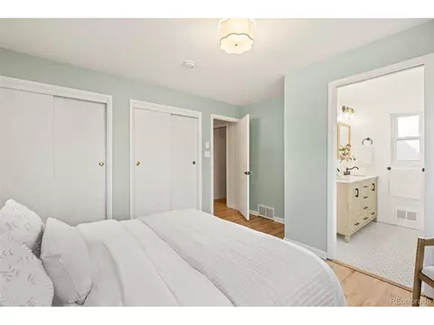 5520 E Bails Dr, Denver, CO 80222 photo 13