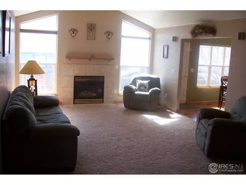 530 Berwick Ave, Firestone, CO 80520 photo 2