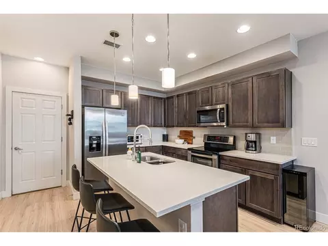 16250 E Warner Pl, Denver, CO 80239 photo 7