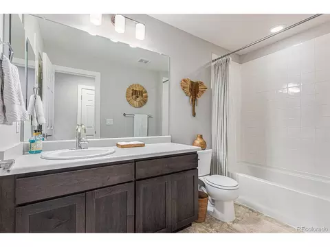 16250 E Warner Pl, Denver, CO 80239 photo 21