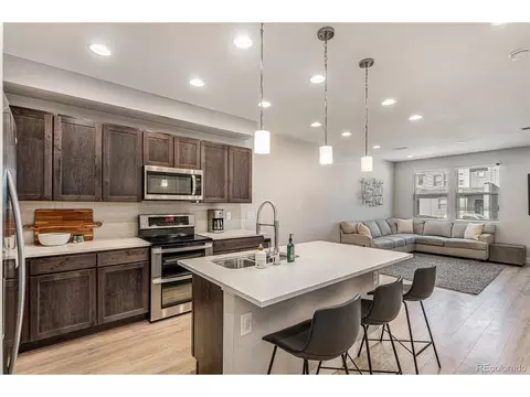 16250 E Warner Pl, Denver, CO 80239 photo 8