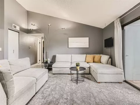 12021 E Harvard Ave #202, Aurora, CO 80014