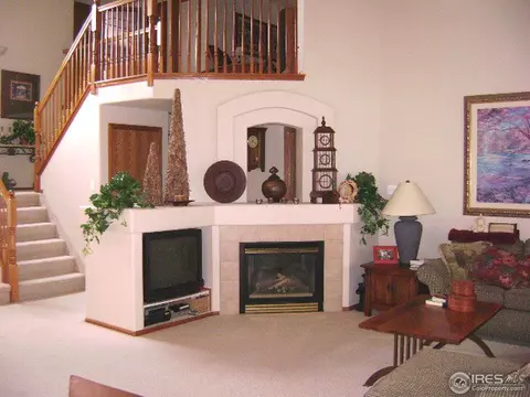 4796 Falcon Dr, Frederick, CO 80504 photo 2