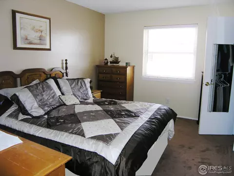 8582 Dover Cir, Arvada, CO 80005 photo 3