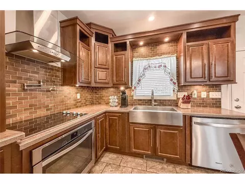 Kitchen - 6155 Mallow Grn, Frederick, CO 80530 photo 2 of 4