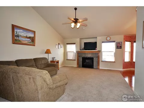 2074 Vineyard Ct, Windsor, CO 80550 photo 2