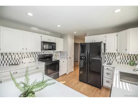 18202 E Nassau Dr, Aurora, CO 80013 photo 8