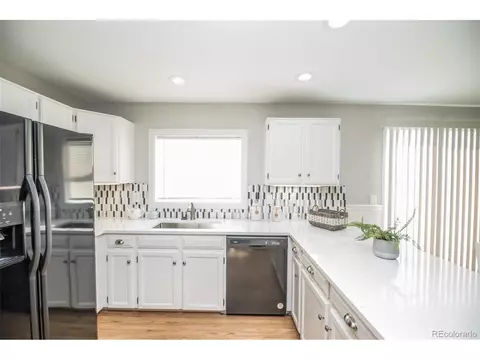 18202 E Nassau Dr, Aurora, CO 80013 photo 6