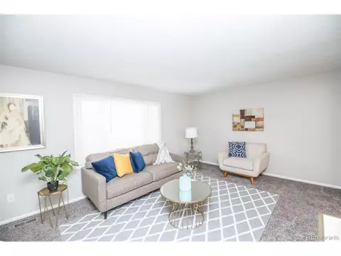 18202 E Nassau Dr, Aurora, CO 80013 photo 3