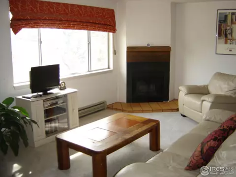 669 Hartford Dr, Boulder, CO 80305 photo 5