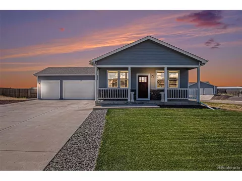54 S 4th Pl, Deer Trail, CO 80105