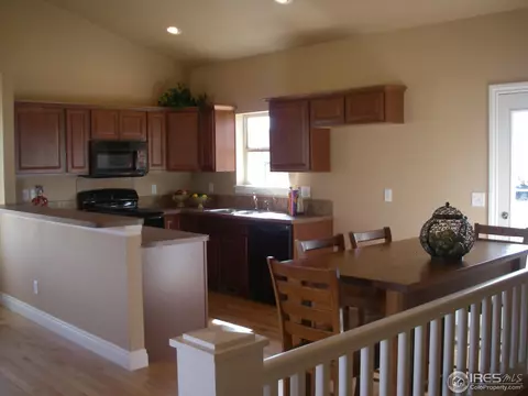 103 E Colorado Ave, Berthoud, CO 80513 photo 4