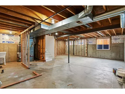 18961 E Chaffee Pl, Denver, CO 80249 photo 27