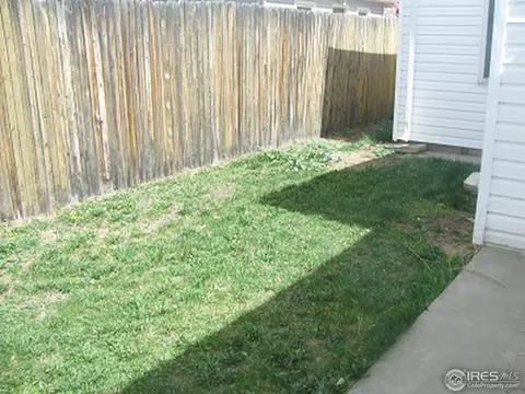 1609 Iola St, Aurora, CO 80010 photo 2