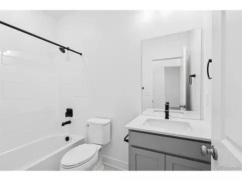 Bath - 21048 E 63rd Ave, Aurora, CO 80019 photo 1 of 2
