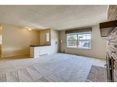 8285 Iris Ct, Arvada, CO 80005 photo 3