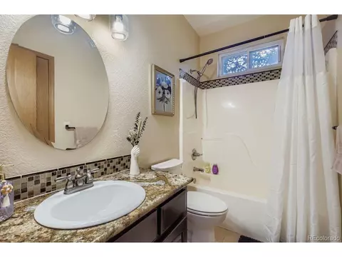 101 E Indiana Ave, Berthoud, CO 80513 photo 22