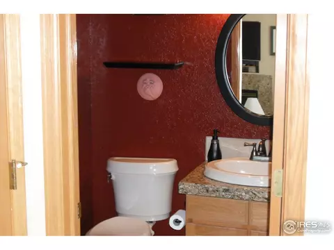 213 E Iowa Ave, Berthoud, CO 80513 photo 7