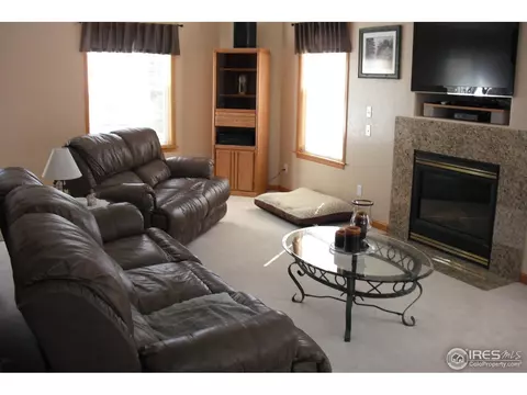 213 E Iowa Ave, Berthoud, CO 80513 photo 3