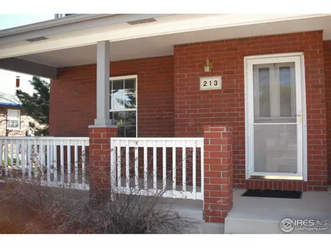 213 E Iowa Ave, Berthoud, CO 80513 photo 2