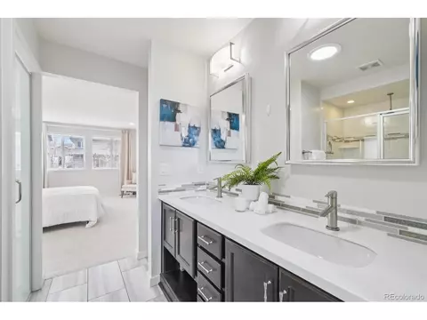 Bath - 10877 Touchstone Loop, Parker, CO 80134 photo 3 of 5