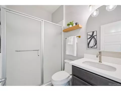 Bath - 10877 Touchstone Loop, Parker, CO 80134 photo 1 of 5