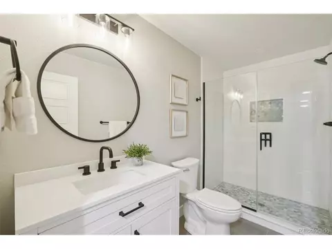 Bath - 10877 Touchstone Loop, Parker, CO 80134 photo 2 of 5