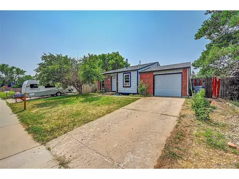 742 Centennial Way, Bennett, CO 80102 photo 4