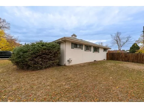 13677 E 5th Pl, Aurora, CO 80011 photo 2