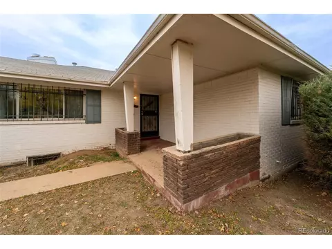 13677 E 5th Pl, Aurora, CO 80011 photo 4