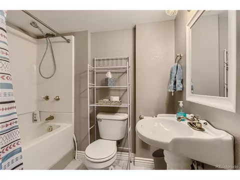 2679 E Nichols Cir, Centennial, CO 80122 photo 16