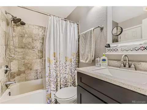 2679 E Nichols Cir, Centennial, CO 80122 photo 11