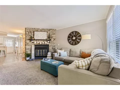 2679 E Nichols Cir, Centennial, CO 80122 photo 3