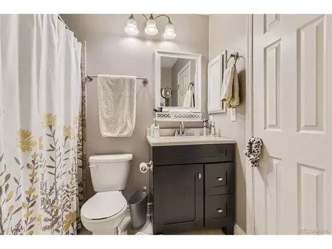 2679 E Nichols Cir, Centennial, CO 80122 photo 14