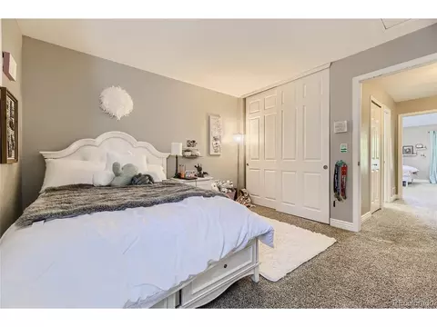 2679 E Nichols Cir, Centennial, CO 80122 photo 13