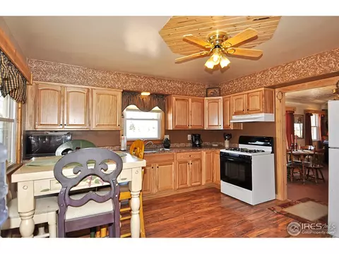 574 E 18th St, Greeley, CO 80631 photo 5