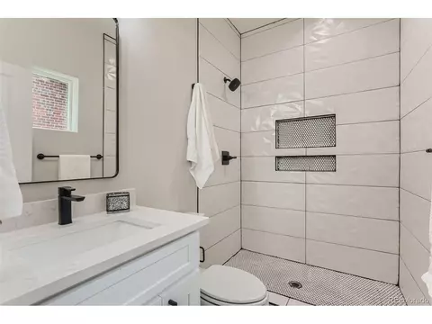 2366 Ivanhoe St, Denver, CO 80207 photo 17