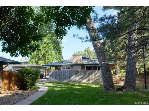 8713 E Roundtree Ave, Greenwood Village, CO 80111
