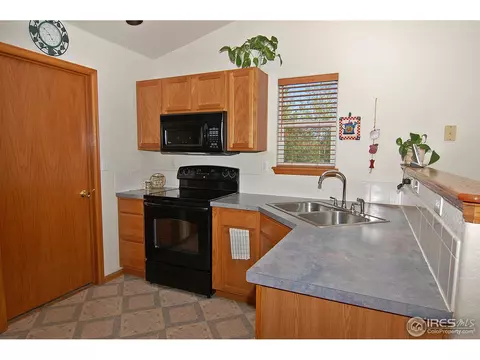 477 5th St, Firestone, CO 80504 photo 2