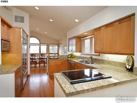 3922 Promontory Ct, Boulder, CO 80304 photo 4
