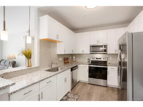 15700 E Jamison Dr #8-8-103, Englewood, CO 80112