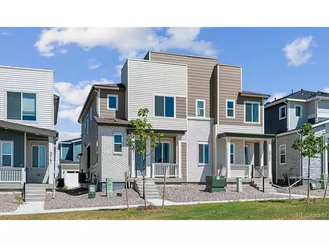 Exterior - 24111 E 30th Pl, Aurora, CO 80019 photo 2 of 3