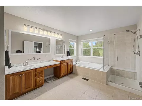 Bath - 18216 E Weaver Pl, Aurora, CO 80016 photo 1 of 5